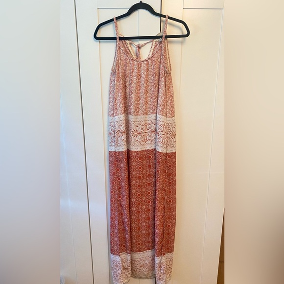 Women’s lot of XS/S dresses and a pool cover up - mix of new and used. - Picture 5 of 6